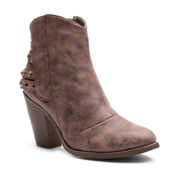 Metal Grommet Studs Wrap Around Ankle Boots - Picture 7 of 8